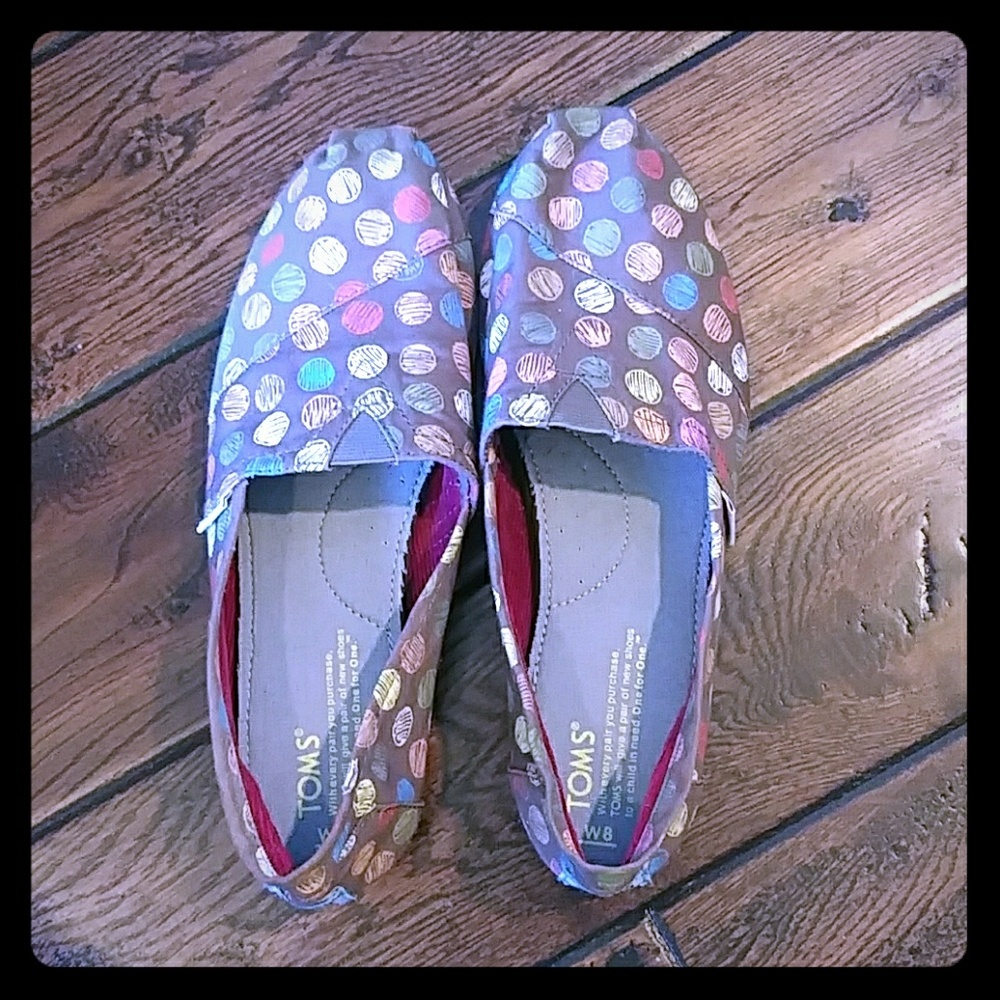 Toms